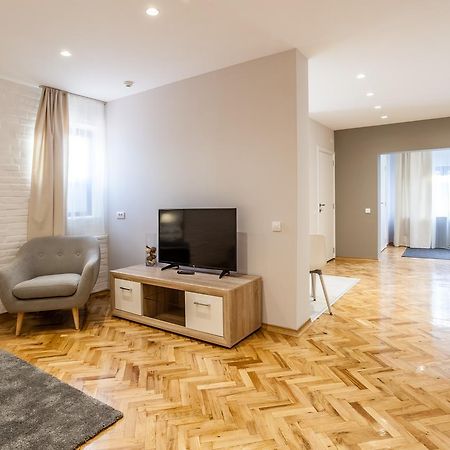 Apartmani Studio Nagybecskerek Kültér fotó