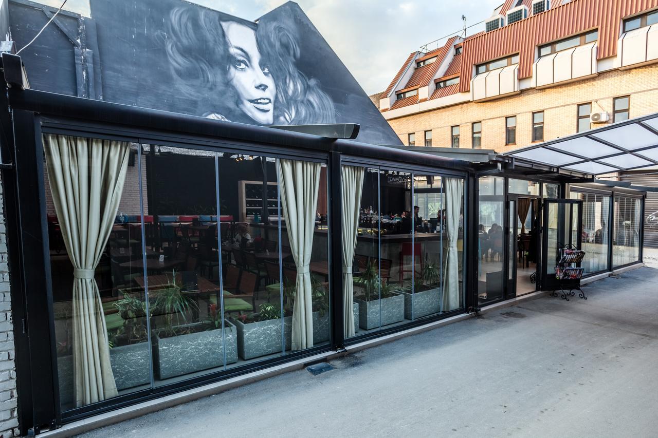 Apartmani Studio Nagybecskerek Kültér fotó